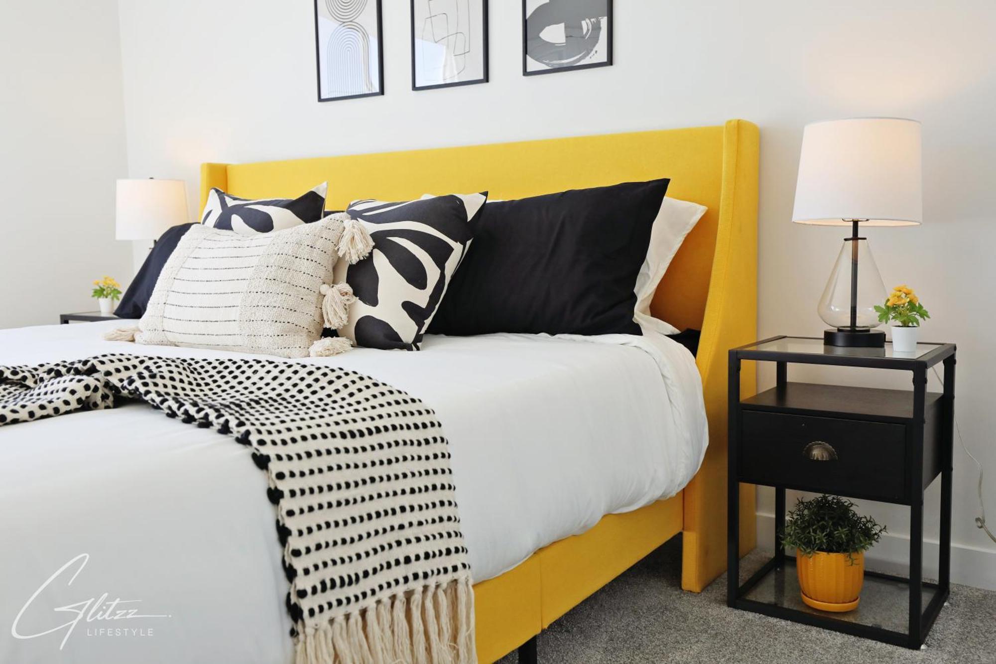 Beautiful 3 King Beds,Garage,Airport,Disney+ Edmonton Dış mekan fotoğraf